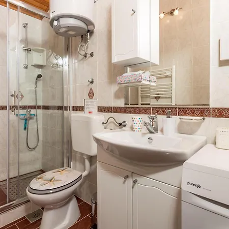 Lovely In With Wifi Holiday home *